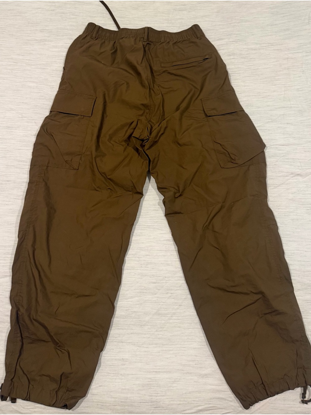 Uniqlo Men's Cargo Pants in Dark Brown